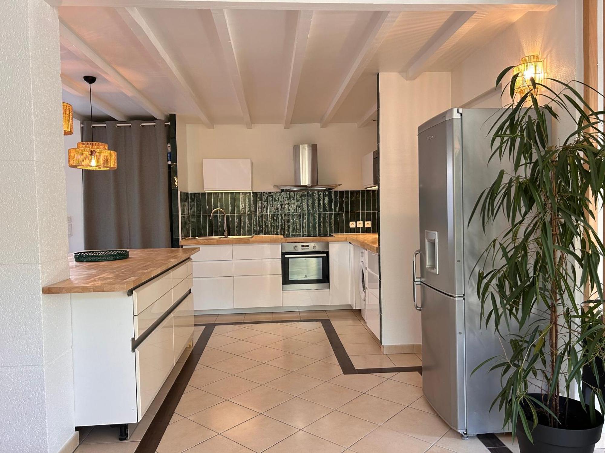 Maison Blanche Lanton Bilik gambar