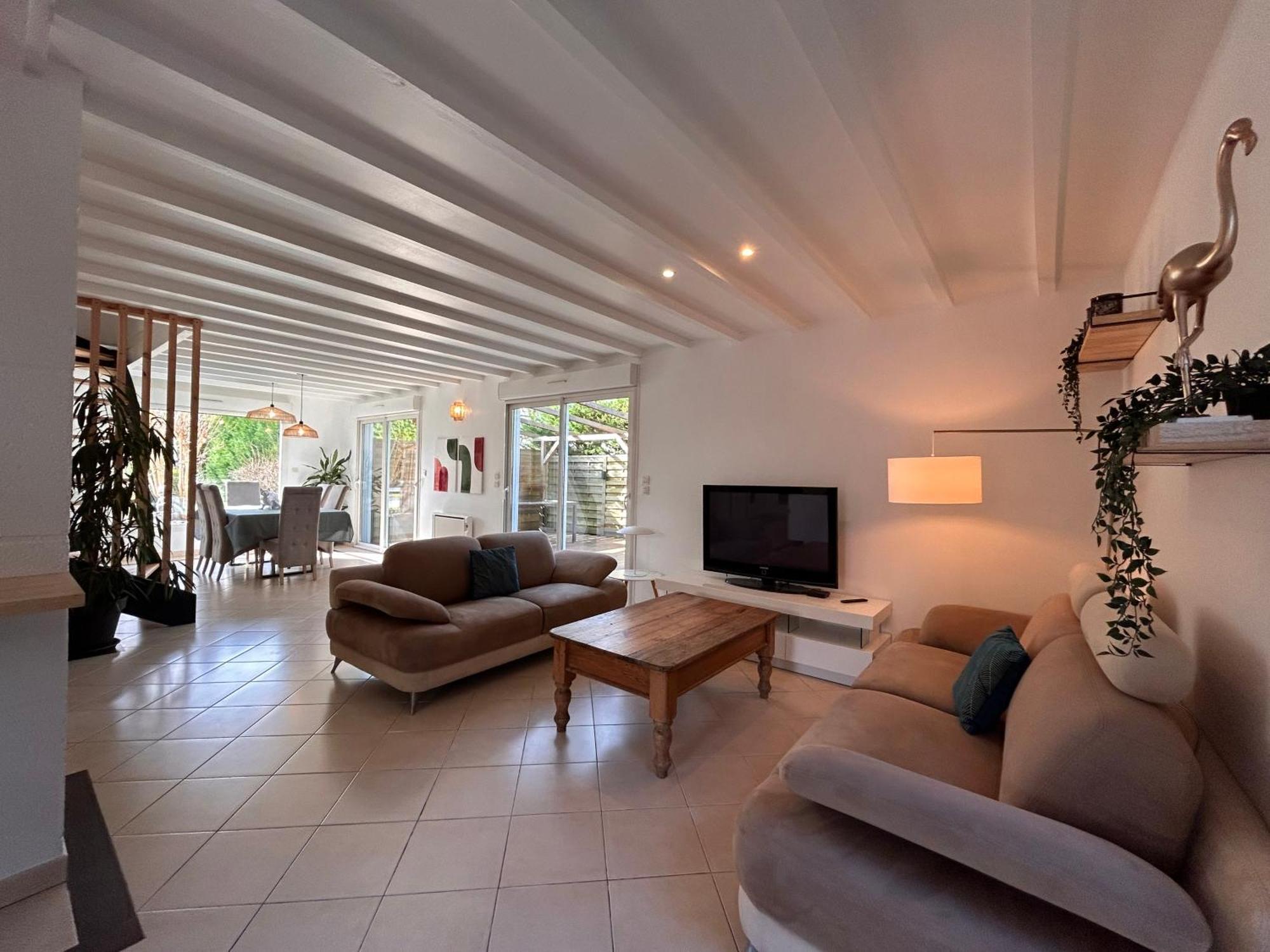 Maison Blanche Lanton Bilik gambar